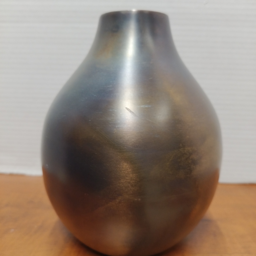 Crate and Barrel Birmingham Iron Vase Medium 682-584 Deep Grey Bronze 8" Tall
